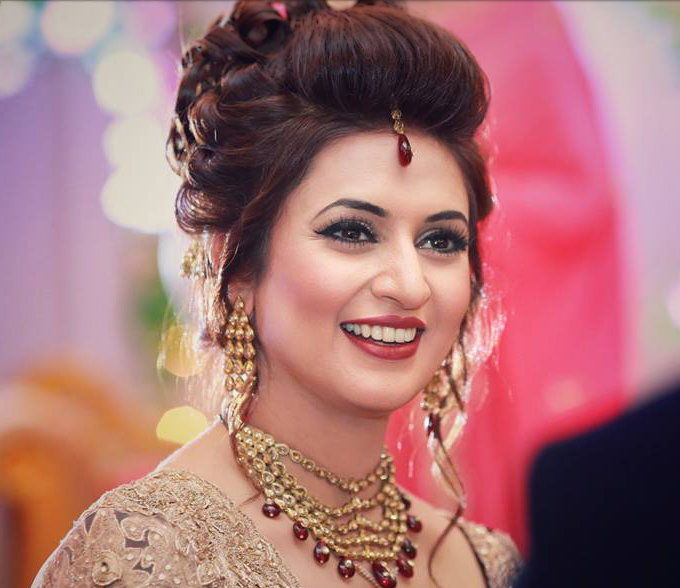 Divyanka wears another cap as Yeh Hai Mohabbatein reruns on end of the week