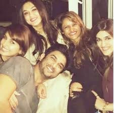 sushant singh rajput family photos